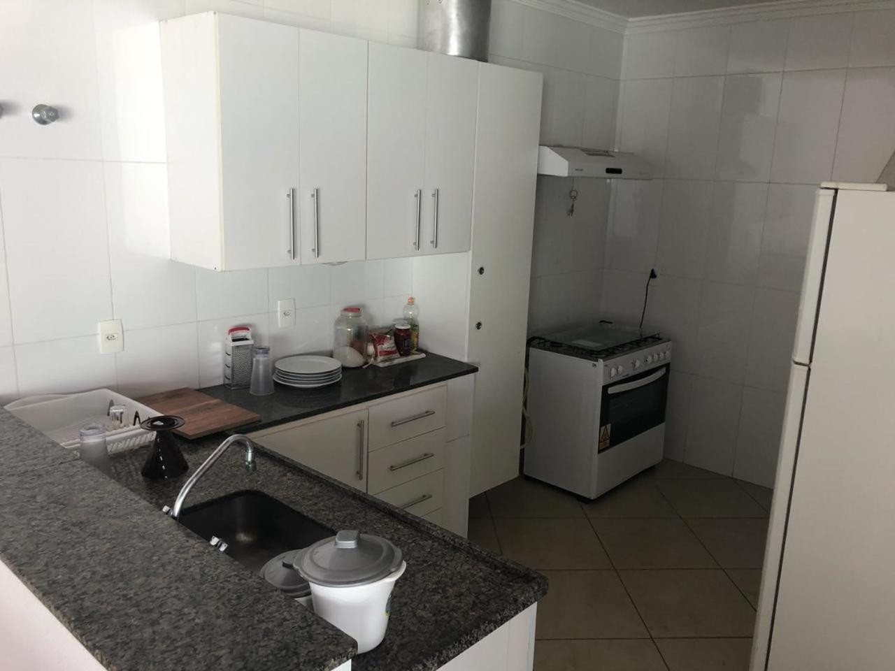 Hospedagem Oliveira Vaz Lobo Mococa Exterior photo