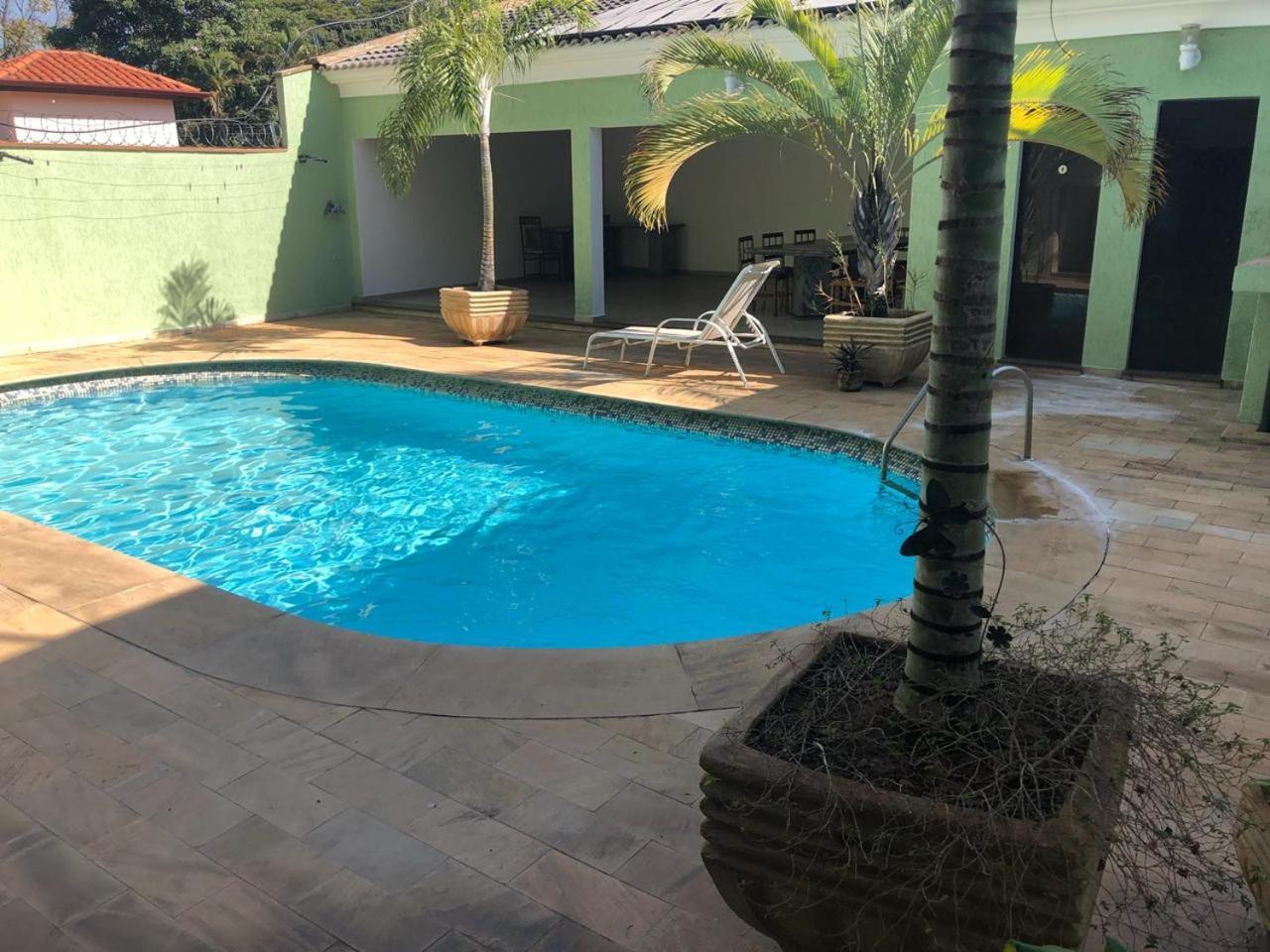 Hospedagem Oliveira Vaz Lobo Mococa Exterior photo